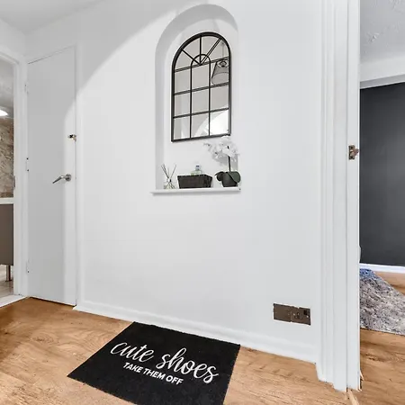 Quirky Canary 2Bed, Free Parking, Smart Tv & Games London Exterior photo