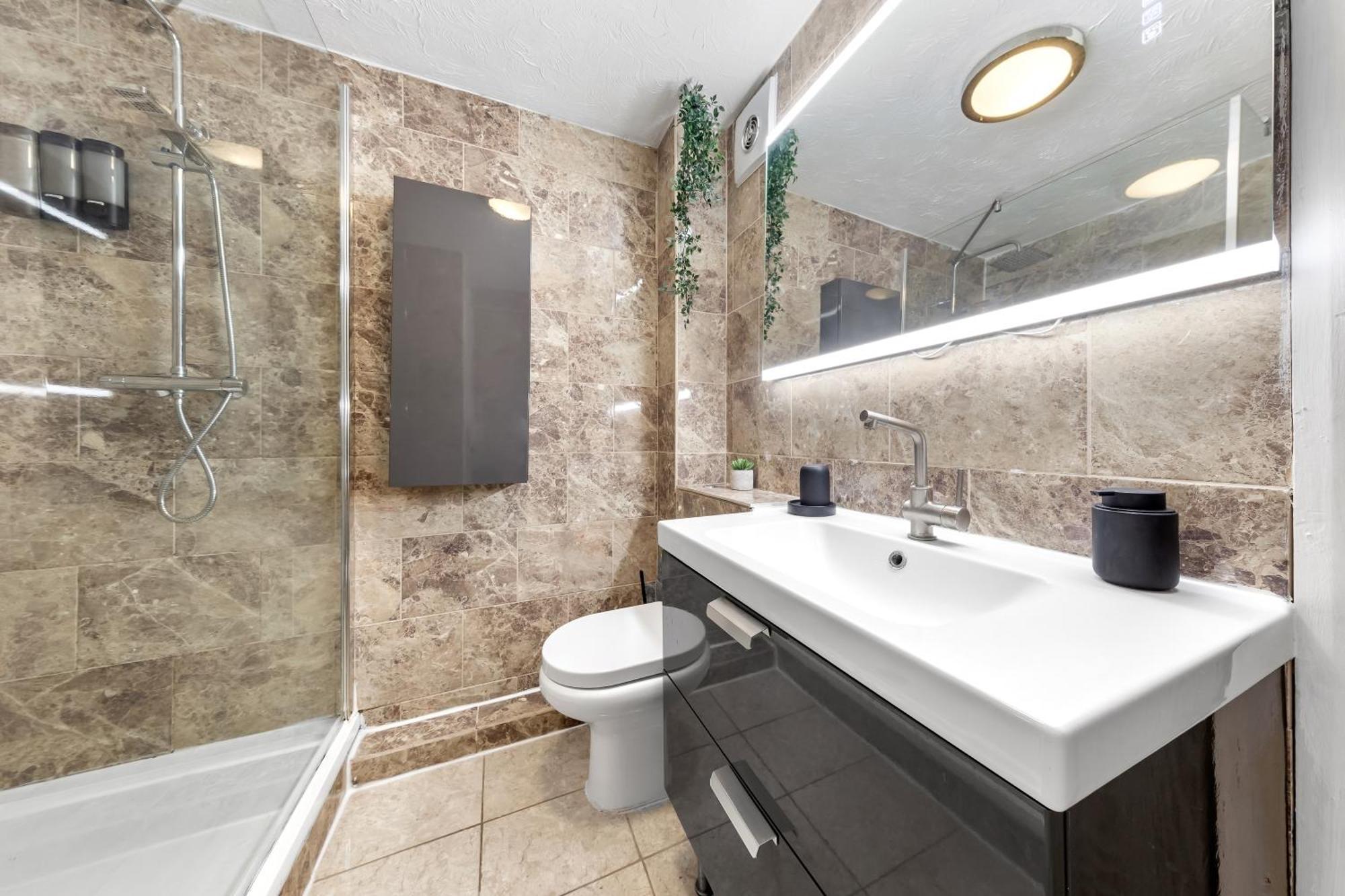 Quirky Canary 2bed, Free Parking, Smart Tv & Games Appartement